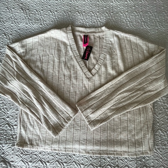 Beige Ribbed Knit Lounge Set - Picture 2 of 3